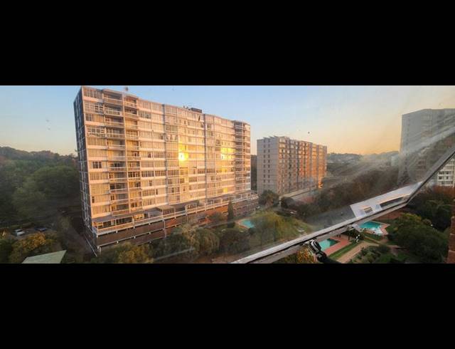 3 BEDROOM APARTMENT FOR SALE IN BEDFORD GARDENS